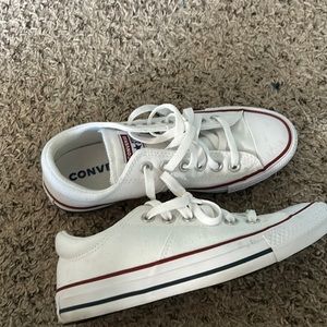 Low top converse-BRAND NEW NEVER WORN